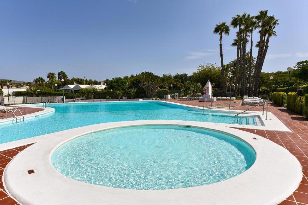 Charming Bungalow With Private Garden Maspalomas  Exterior photo